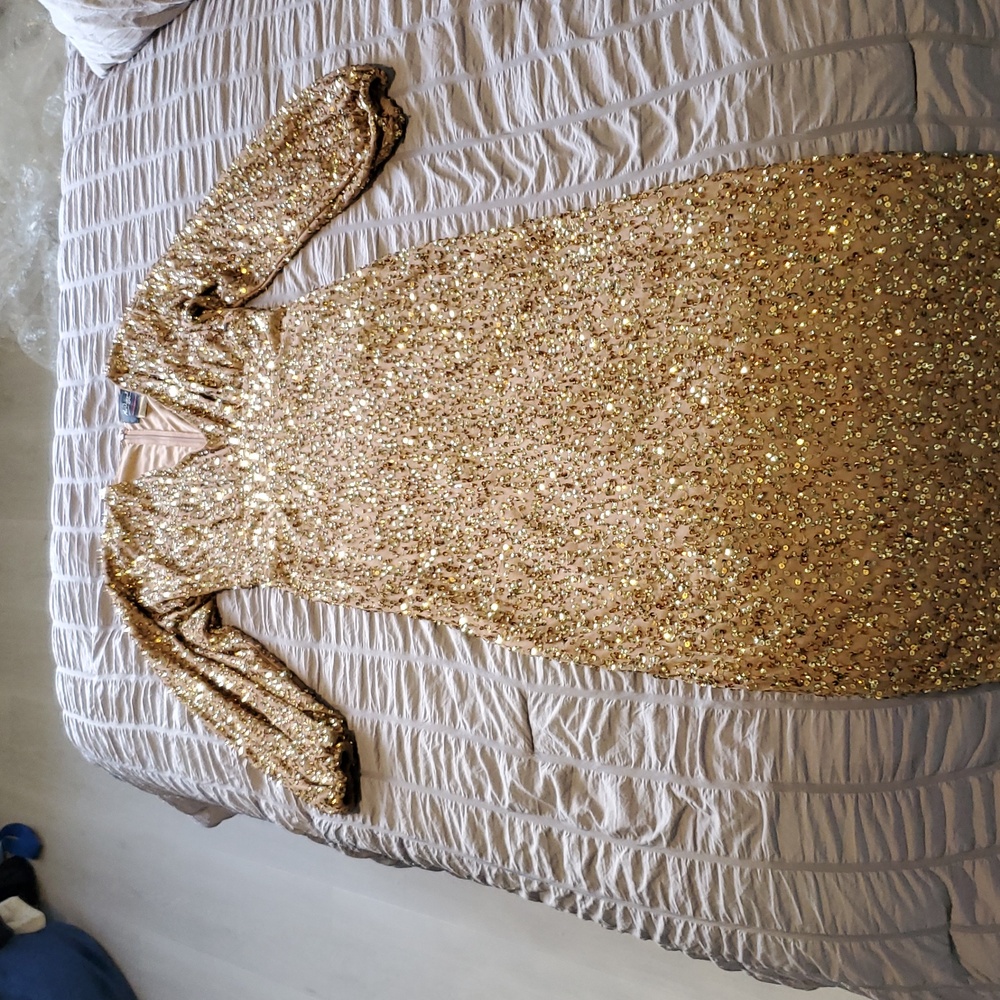 MacDuggal bronze Sequin gown Size 8 and 6 available new with tags - Picture 12 of 14
